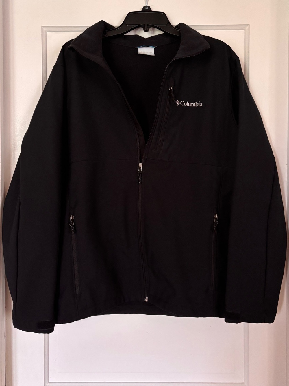 Columbia Men's Black Full-Zip Performance Softshell Jacket